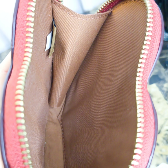 Heart Wristlet In Signature Canvas With Heart Print - Picture 8 of 10